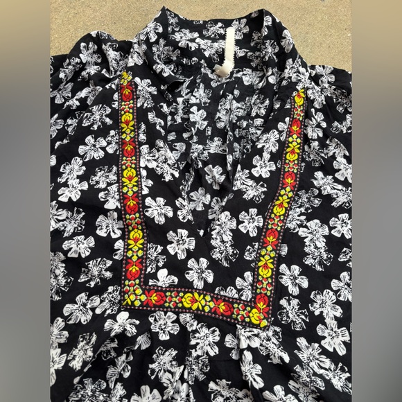 Uncle Frank Black and White Floral Mini Dress with embroidered detailing - Picture 2 of 5